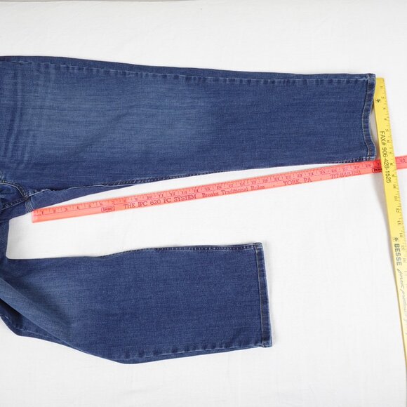 L.L. Bean BeanFlex Standard Fit Jeans Men's 40x30 Stretch Denim - Picture 11 of 11